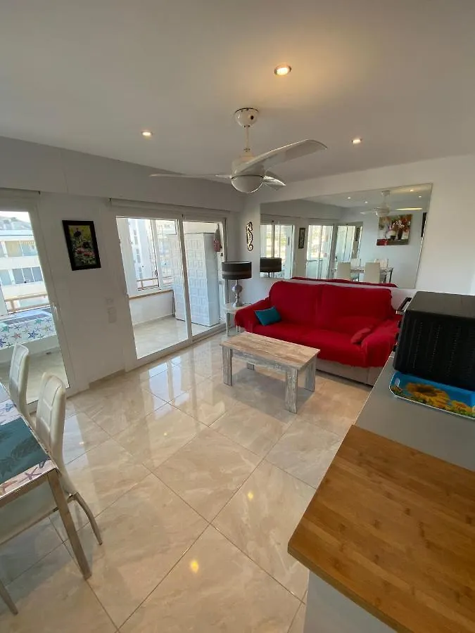 Apartment Appartement Moderne Premiere Ligne De Mer Avec Piscine Roses