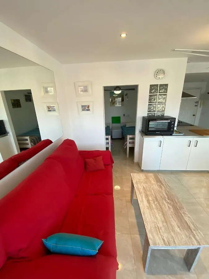 Appartement Moderne Premiere Ligne De Mer Avec Piscine Roses Apartment